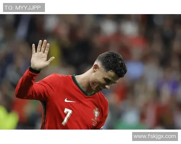 传奇球星足球直播重温经典赛事带你畅享绿茵场巅峰对决