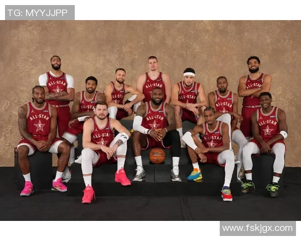 老詹与足球巨星同框合影视频曝光球迷狂热讨论两大运动天王的友谊