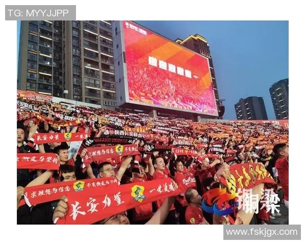 足球巨星赛场挺身而出用行动守护队友情谊感动所有观众